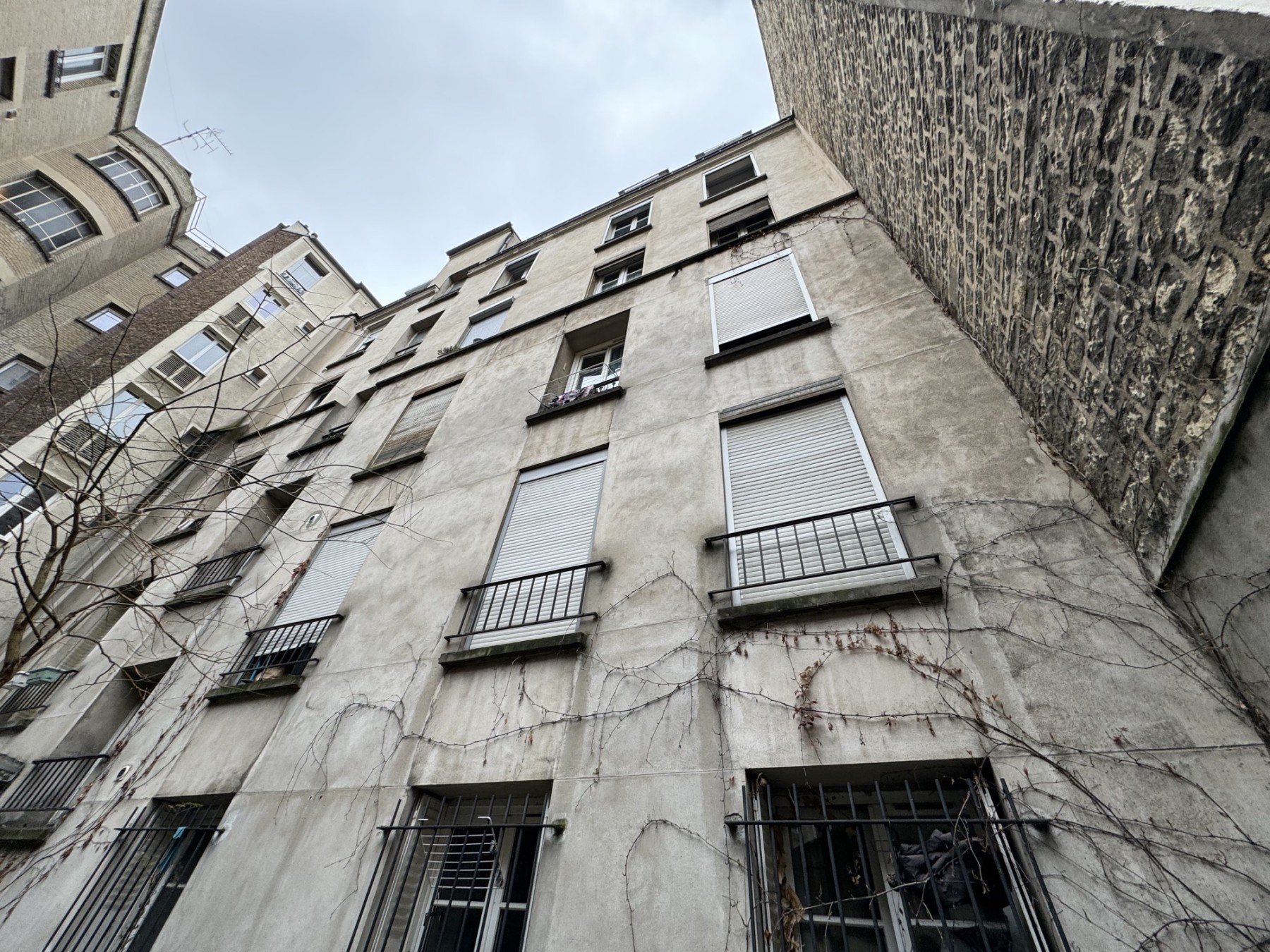 La façade sur cour avant travaux